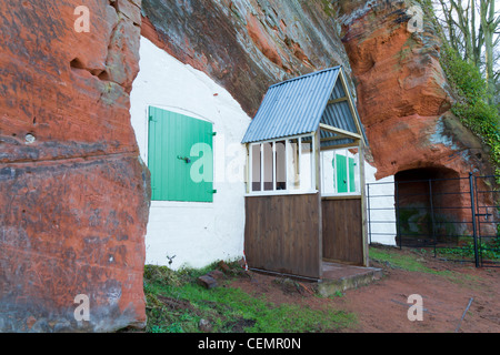 Austin saint rock houses sur Kinver Edge en Afrique du Staffordshire Banque D'Images