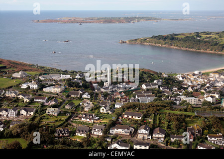 Vue aérienne de Hugh Town sur St Marys, Îles Scilly. Banque D'Images