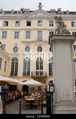 Hotel Taschenbergpalais Kempinski avec jardin restaurant à Dresde, Saxe, Allemagne Banque D'Images