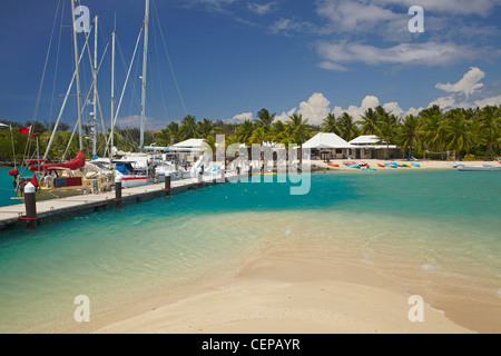 Yachts amarrés à Musket Cove Island Resort, Malolo Lailai Island, Yasawa Islands, Fidji, Pacifique Sud Banque D'Images