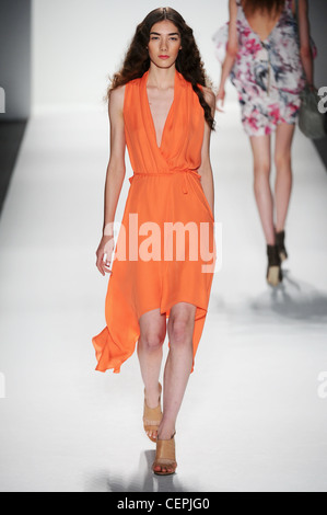 Rebecca Minkoff New York pour WearSpringSummer 2012 Banque D'Images