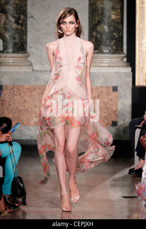 Emilio Pucci Milan prêt à WearSpringSummer 2012 Banque D'Images