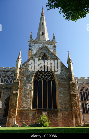 La Collégiale de la Sainte et indivisible Trinité. William Shakespeare a été baptisé et enterré dans cette église. Banque D'Images