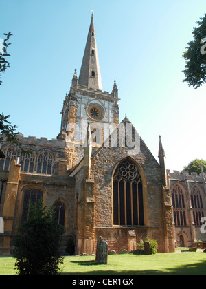 La Collégiale de la Sainte et indivisible Trinité. William Shakespeare a été baptisé dans l'église et est enterré dans cette ce Banque D'Images