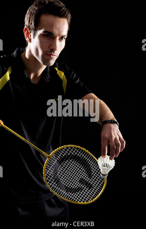 Portrait de Nathan Robertson, joueur de badminton champion du monde, se préparer à servir. Banque D'Images