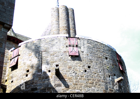 Les deux tours de l'Est, la place châtelet d'entre eux construit par Gilbert de Clare, qui a pris le relais du château, dans le 1270s ou 12 Banque D'Images