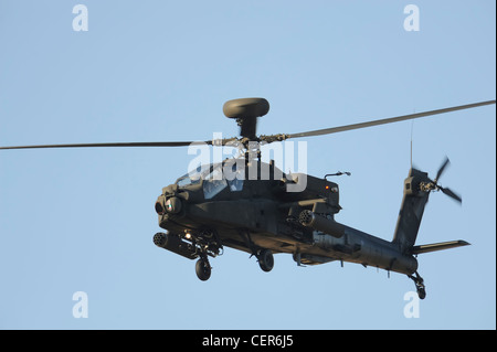 Hélicoptère Apache AH-64 en vol Banque D'Images