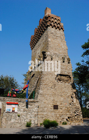 L'Ukraine. République autonome de Crimée. Théodosie. Forteresse génoise. Saint Konstantin Tower. 14e siècle. Restauré plus tard. Banque D'Images