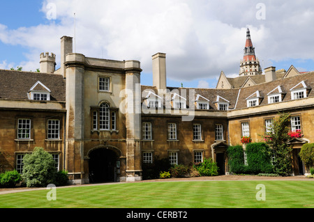 La grande porte en premier tour de cour au Christ's College, un collège constituant de l'Université de Cambridge. Banque D'Images