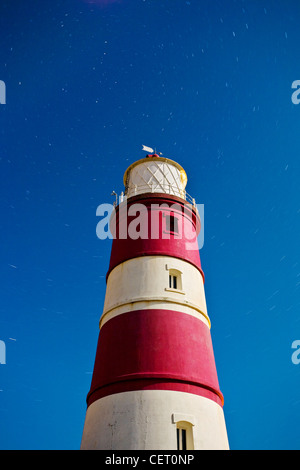 Happisburgh phare de nuit sur la côte de Norfolk. Banque D'Images