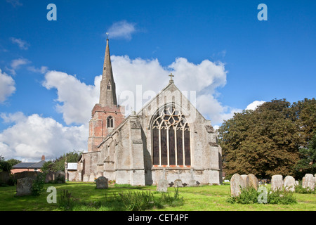 L'église St Mary à Tydd St Mary près de wisbech. Certaines parties de l'Église remontent à 1200. Banque D'Images