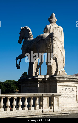 Dioscuri Statue, colline du Capitole, Rome, Latium, Italie Banque D'Images