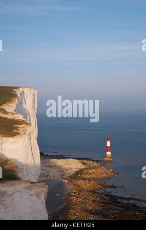 Beachy Head Lighthouse. En 1902 sous la direction de Sir Thomas Matthews, le Trinity House Ingénieur en chef, l'actuel lig Banque D'Images