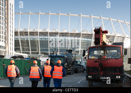 Construction d'Olympisky à Kiev du stade qui accueillera la finale de la coupe de l'UEFA Euro 2012 Championnat européen. Banque D'Images