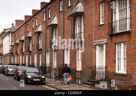 Royaume-uni, Pays de Galles, Swansea, Quartier Maritime, Adelaide Street, élégantes maisons géorgiennes à Windows Banque D'Images