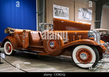 1932 Chrysler. Série CL Custom Imperial Sedan convertible. Fountainhead Antique Auto Museum. Fairbanks. De l'Alaska. USA Banque D'Images