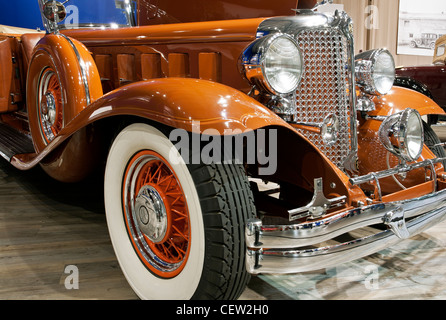 1932 Chrysler. Série CL Custom Imperial Sedan convertible. Fountainhead Antique Auto Museum. Fairbanks. De l'Alaska. USA Banque D'Images