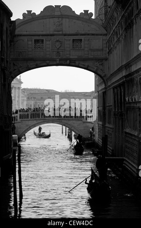 Canal de Venise en noir et blanc Banque D'Images