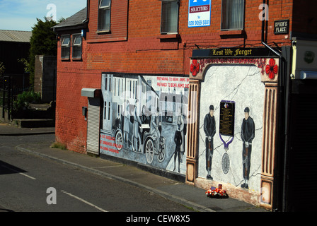 UVF murale dans le numéro 3036 de Belfast Banque D'Images