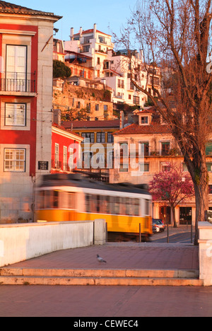 Tramway historique typique de Lisbonne Banque D'Images