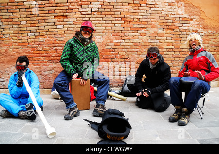 Des musiciens de rue au Carnaval de Venise 2012. Banque D'Images