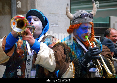 Des musiciens de rue au Carnaval de Venise 2012. Banque D'Images