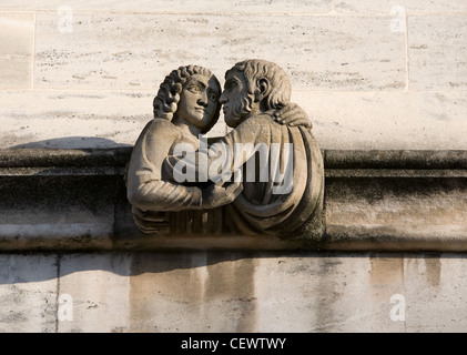 Sculptures sur les murs de Magdalen College, Oxford. Banque D'Images