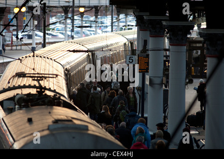 La gare de New York , New York au Royaume-Uni est l'une des plus importantes stations de la jonction ferroviaire sur le réseau ferroviaire britannique, environ la moitié Banque D'Images