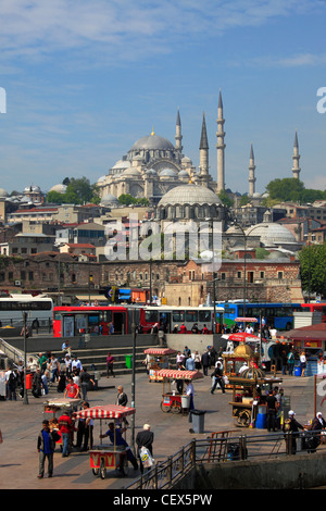 La Turquie, Istanbul, Eminönü, quais, minaret de la Mosquée de Suleymaniye,, vue générale, Banque D'Images