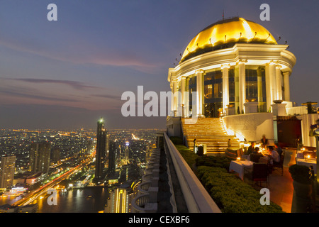 Sky Bar Scirocco Lebua at State Tower à Bangkok , Thaïlande Banque D'Images