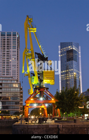 Grue du port de Puerto Madero, Hôtel Hilton, Buenos Aires, Argentine Banque D'Images