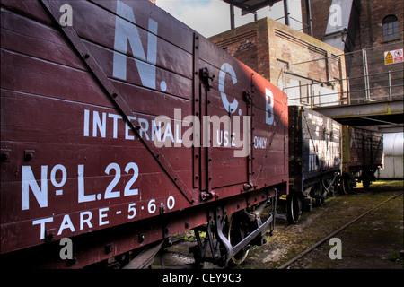 Pne BR British Rail chariot de charbon National Coal Board de triage gare Banque D'Images