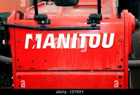 Logo sur chariot élévateur Manitou, Angleterre Banque D'Images