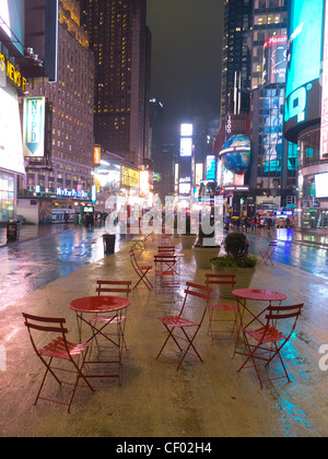 Times square sous la pluie Banque D'Images