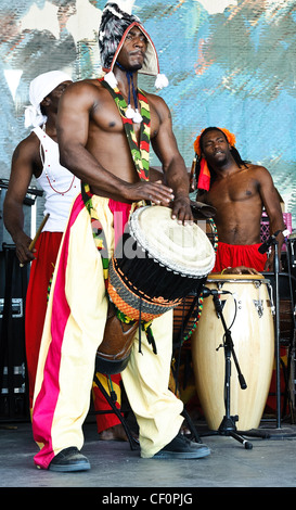 Kumbuka danse africaine et le tambour au Collectif Jazz Fest 2011 le jour 4. Banque D'Images