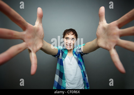 Bizarrement à l'homme désireux de donner une accolade, April Fools Day series Banque D'Images