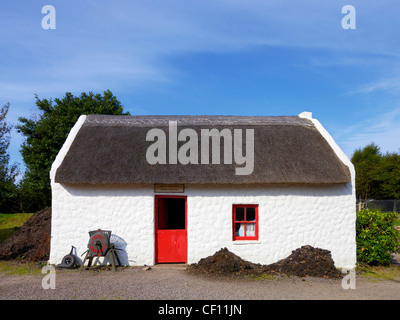 Cottage traditionnel irlandais Kerry Bog village museum Banque D'Images