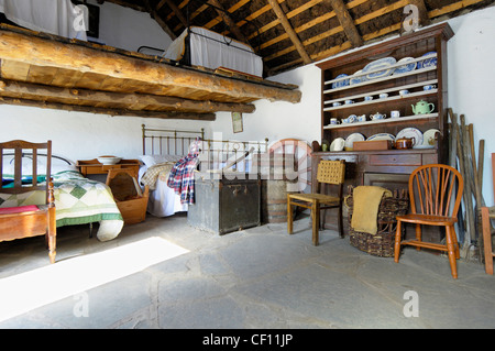 Cottage irlandais Kerry Bog village-musée de l'intérieur Banque D'Images