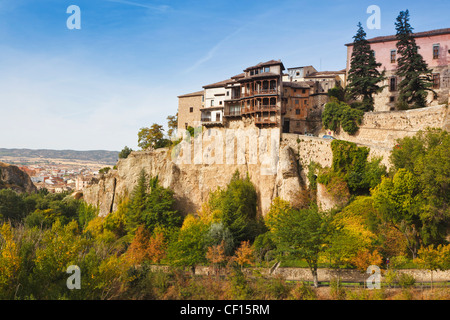 Las Casas Colgadas, ou les maisons suspendues, qui abritent maintenant le Musée d'art abstrait espagnol Cuenca, Espagne Banque D'Images