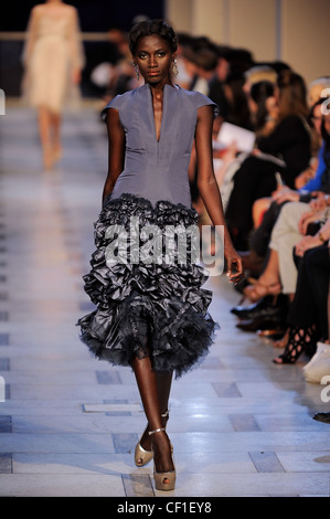 Zac Posen New York pour WearSpringSummer 2012 Banque D'Images