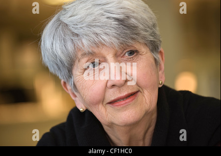 Lis Miles actrice de théâtre en langue galloise Pobol Y Cwm faites par BBC Wales et projeté le S4C Banque D'Images