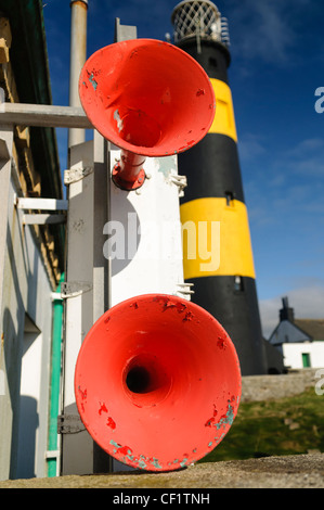 Au phare de brume à St John's Point, point le plus à l'Est de l'Irlande. Banque D'Images