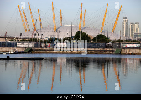 L'O2 (anciennement connu sous le Millennium Dome) sur la péninsule de Greenwich dans le sud-est de Londres. Banque D'Images