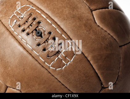 Détail d'un ballon de football en cuir Banque D'Images