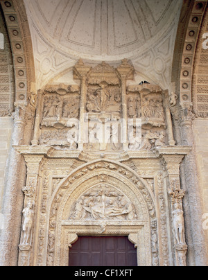 L'Espagne. La Rioja. Casalarreina. Monastère Notre Dame de la miséricorde. 16e siècle. Ordre des Dominicains. L'église. Porche plateresque. Banque D'Images