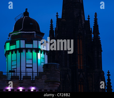 La Camera Obscura avec le moyeu à l'arrière-plan. À l'origine connu comme la salle de l'Assemblée, ce monument historique de la Royal Mi Banque D'Images