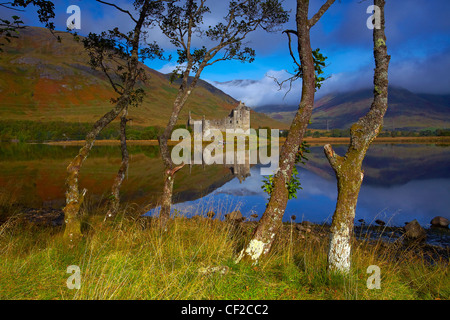 Kilchurn Castle, une tour du Xvème siècle house par Loch Awe. Il intègre le premier barracks en Ecosse. Banque D'Images