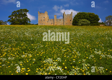 Bolton Castle, un château du 14ème siècle dans Wensleydale. Le château a été construit par Richard le Scrope et est toujours dans la propriété de Banque D'Images