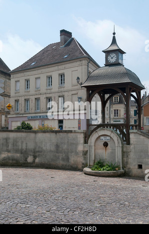 Square à Magny-en-Vexin, dans le Val d'Oise, France Banque D'Images