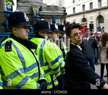 Les manifestants lors du G20 de démonstration dans la ville de Londres. Banque D'Images